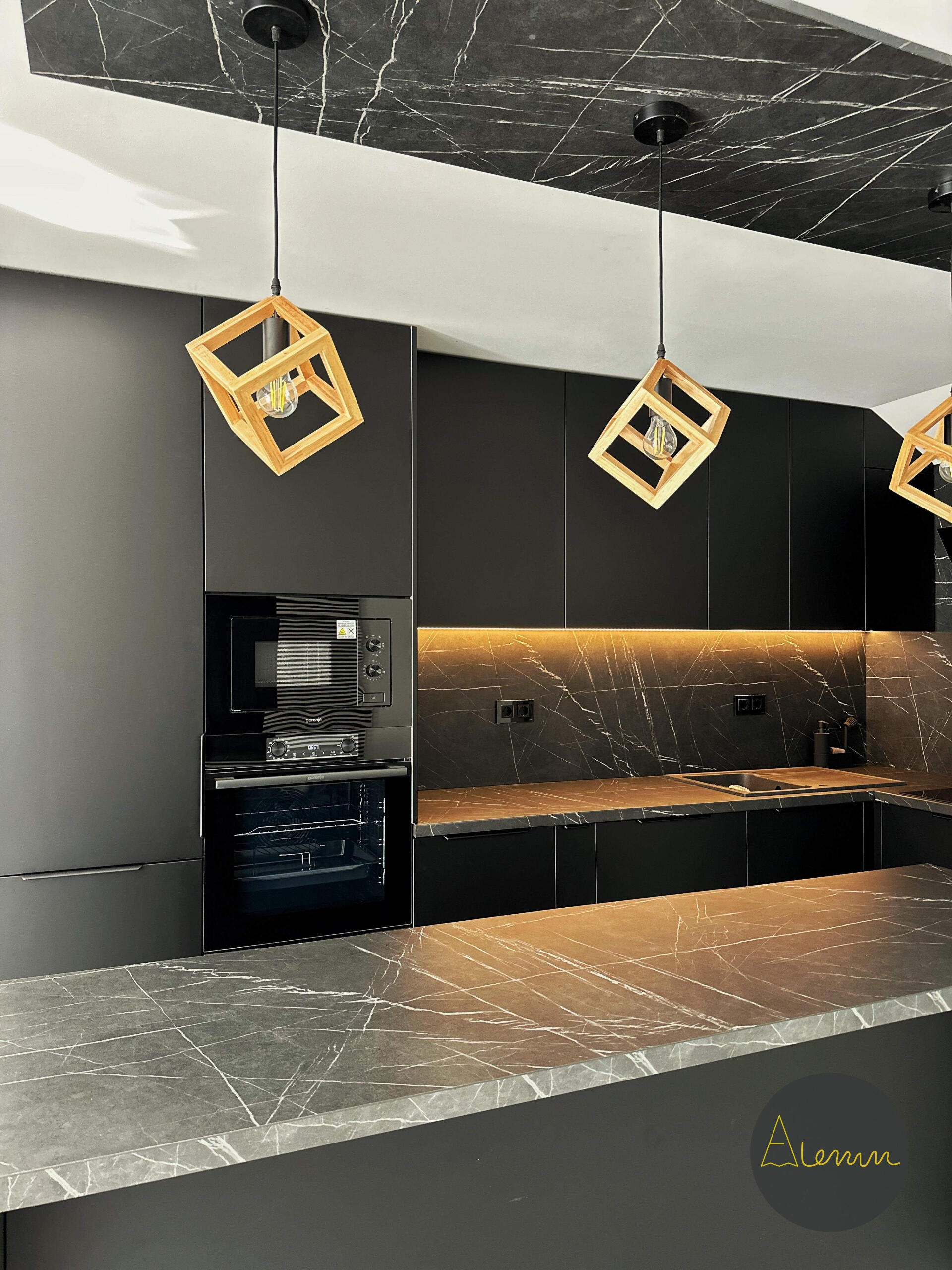 poza cu o mobila bucatarie Constanta