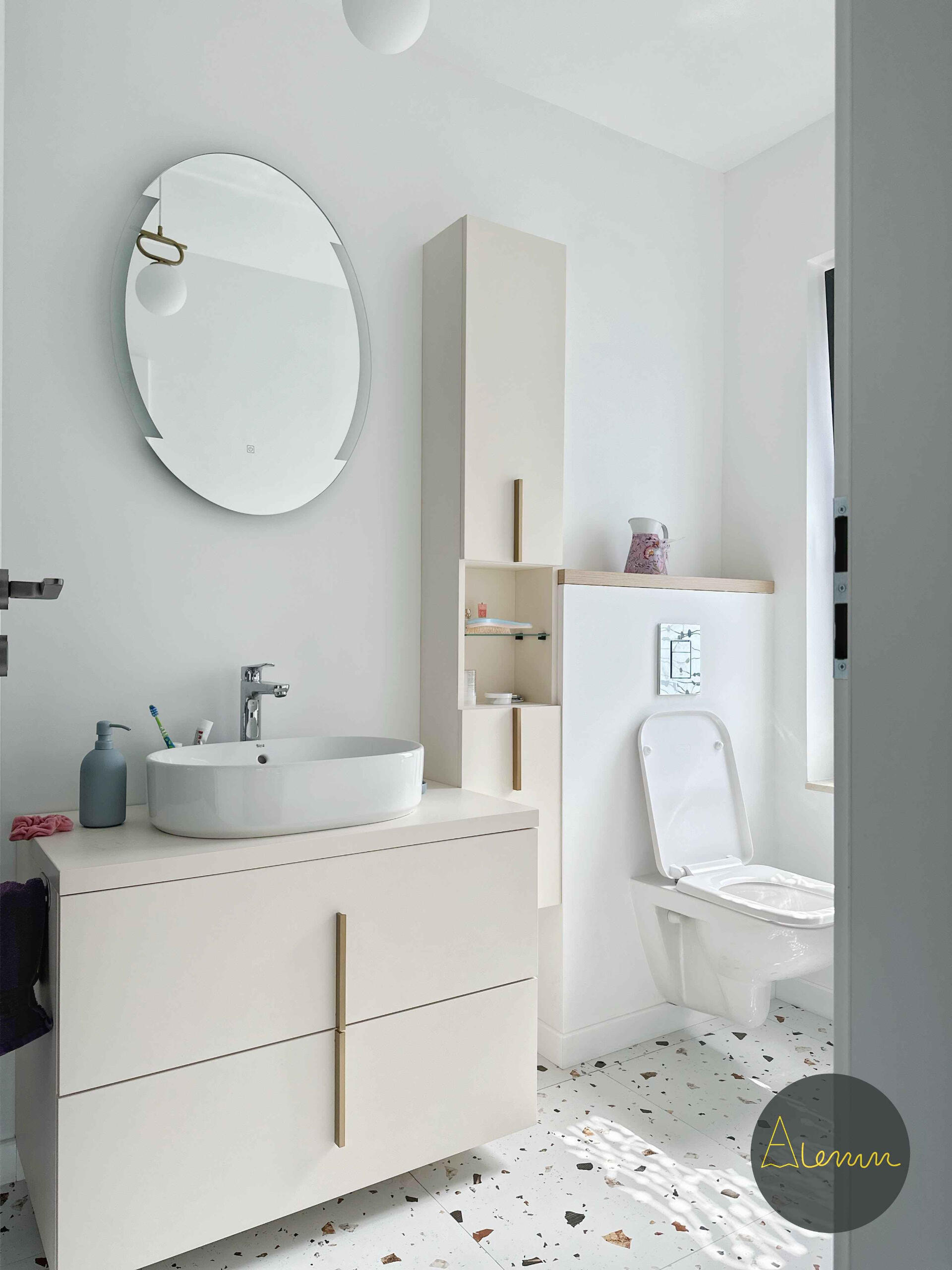 poza cu o mobila la comanda Sibiu