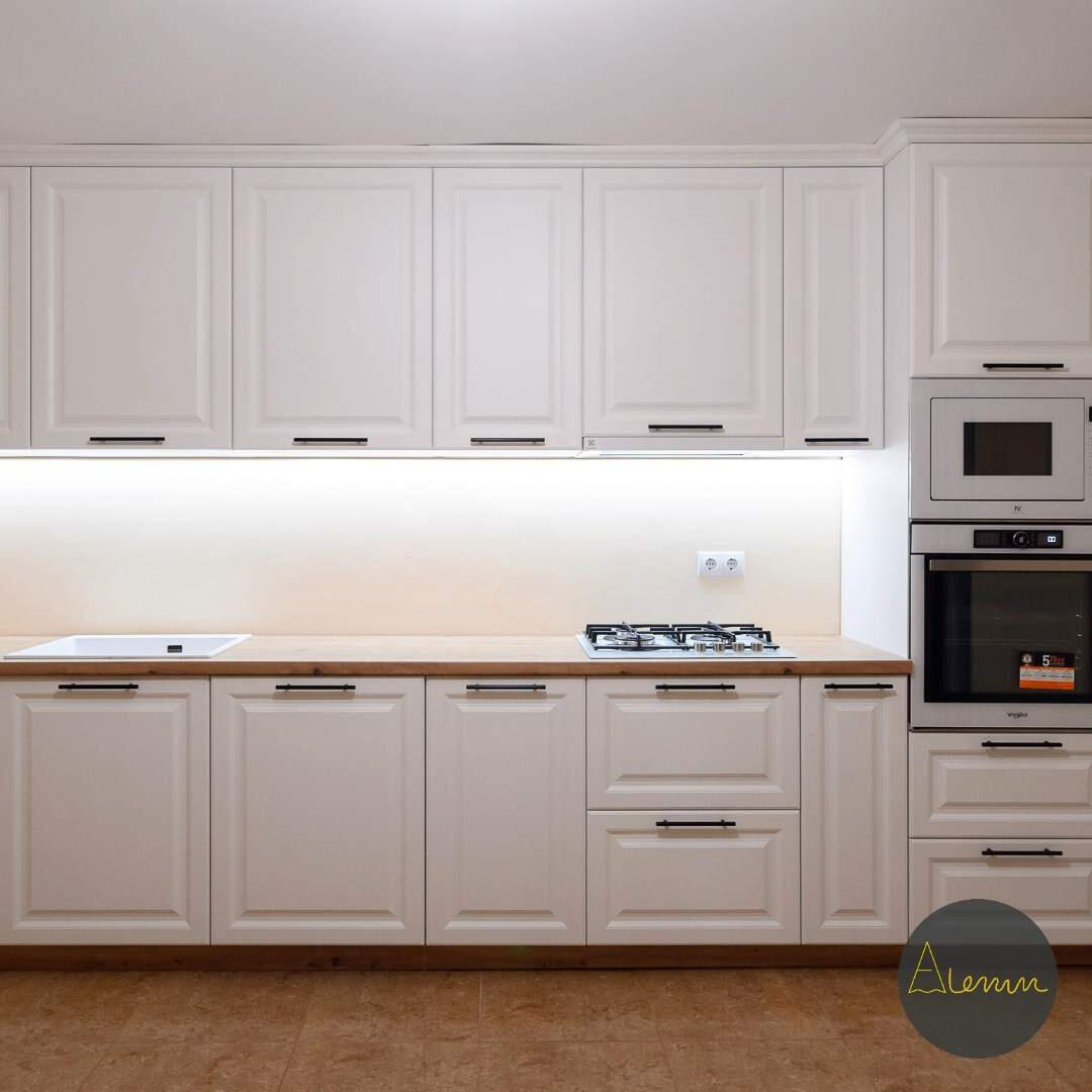 poza cu o mobila bucatarie Ploiesti